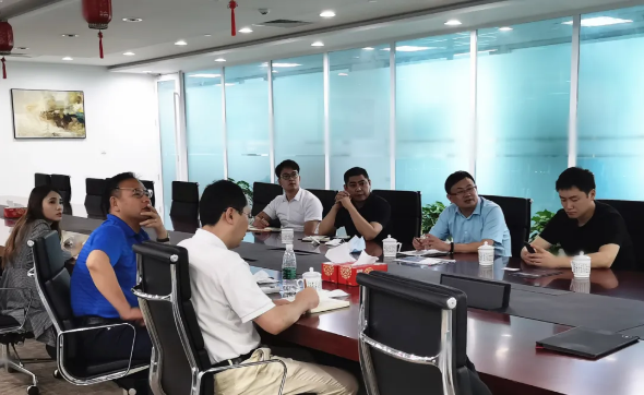 陪同政府園區(qū)赴5G通訊設(shè)備制造投資選址項(xiàng)目方對接考察，交流高效，探索合作新發(fā)展