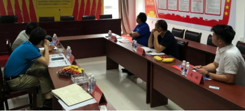 陪同政府園區(qū)赴玻璃新材料新建基地投資選址項(xiàng)目方對接考察，增強(qiáng)地方發(fā)展后勁提供新支撐