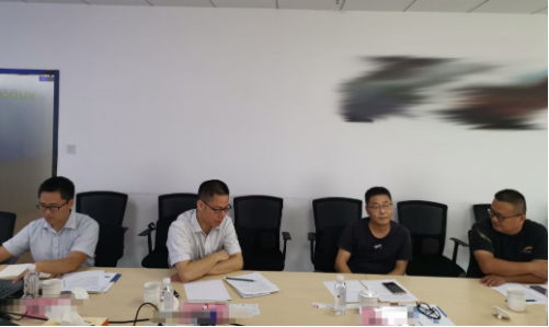 陪同政府園區(qū)赴國(guó)企新能源乘用車擴(kuò)建投資選址項(xiàng)目方對(duì)接考察，加快后續(xù)項(xiàng)目推進(jìn)