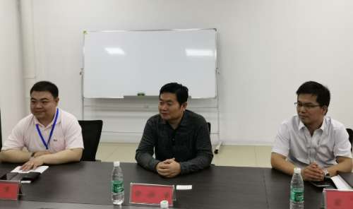 陪同政府園區(qū)赴綠色動力電池擴建投資選址項目方對接考察，全力促進地方在環(huán)保產(chǎn)業(yè)發(fā)展方面增量提質(zhì)