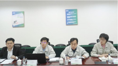 陪同政府園區(qū)赴半導體硅材料生產(chǎn)基地投資選址項目方對接考察，持續(xù)加大優(yōu)質項目對接力度