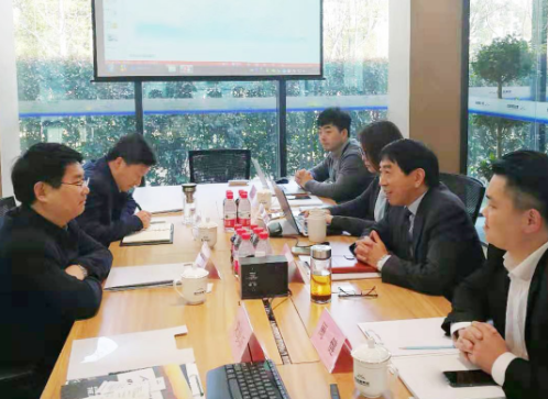 陪同政府園區(qū)前往高端房車生產(chǎn)基地投資選址項(xiàng)目方對(duì)接考察，企業(yè)綜合實(shí)力獲得政府認(rèn)可