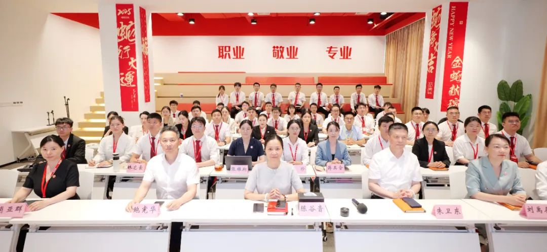 一攻二拼三練，上半年項(xiàng)目評(píng)估圓滿收官！6月下旬，集團(tuán)共35個(gè)優(yōu)質(zhì)投資選址項(xiàng)目通過(guò)評(píng)估